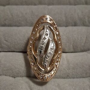 Elegant Gold and Silver Women's Ring